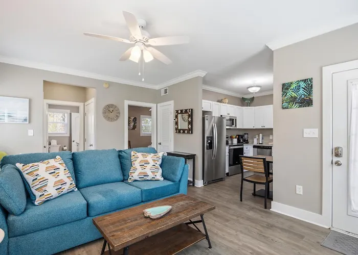 Apartment Gone Coastal 26cd By Pkrm Pensacola